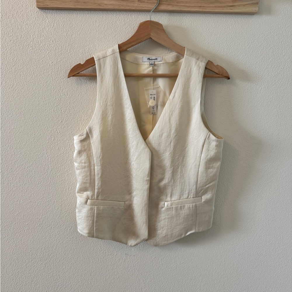 Madewell Cream Sleeveless Satin Vest